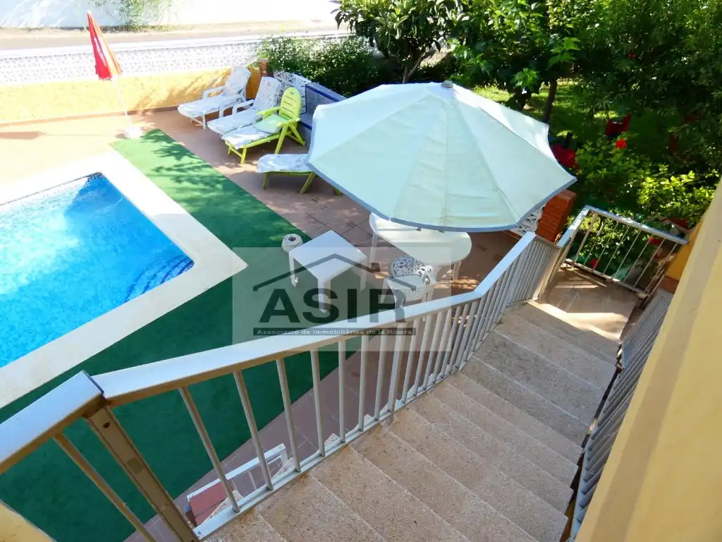 Piscina de Casa o chalet en venta en Alzira con Aire acondicionado, Jardín privado y Terraza