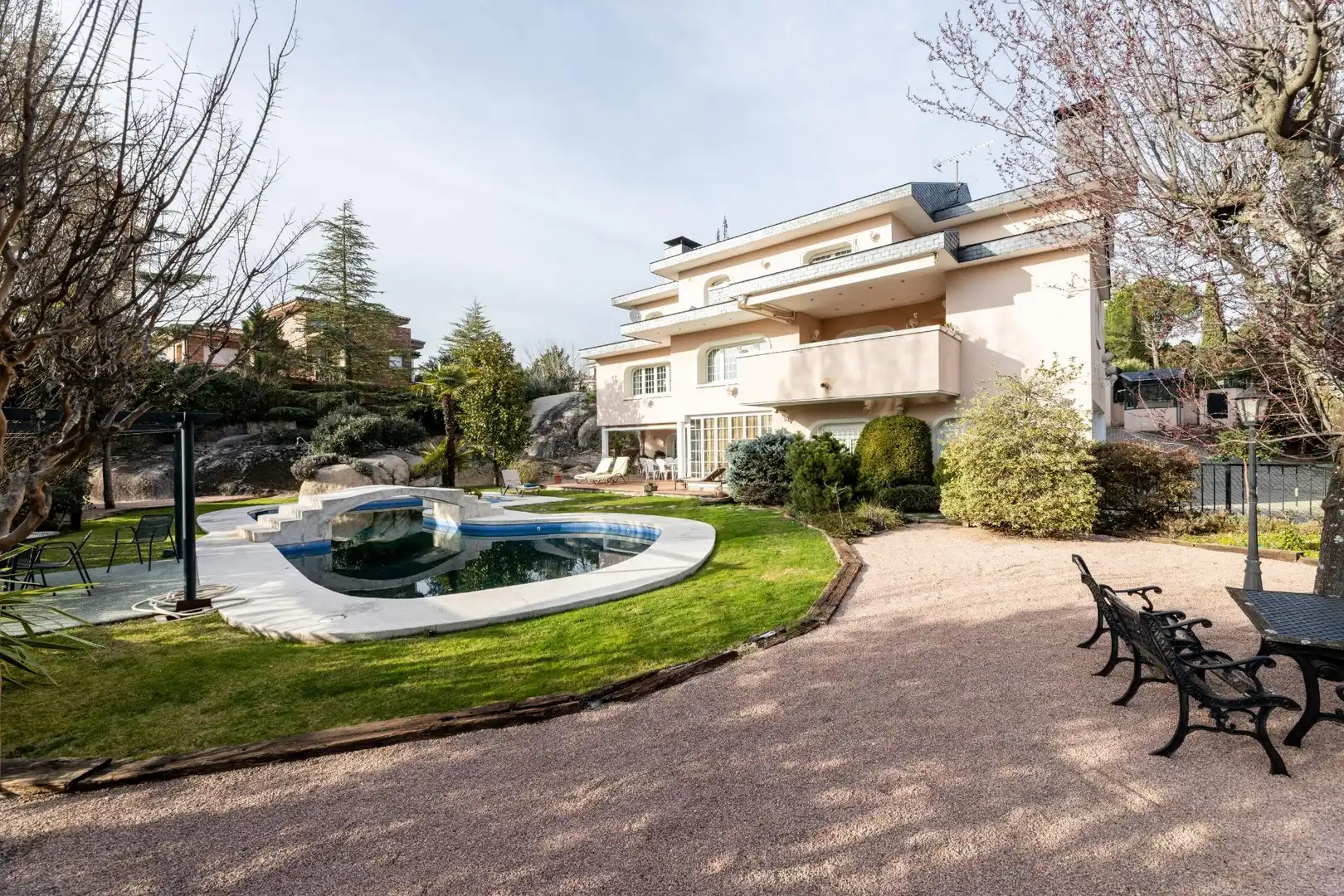 Exterior view of Houses for sale in Torrelodones  with Heating, Private garden and Terrace