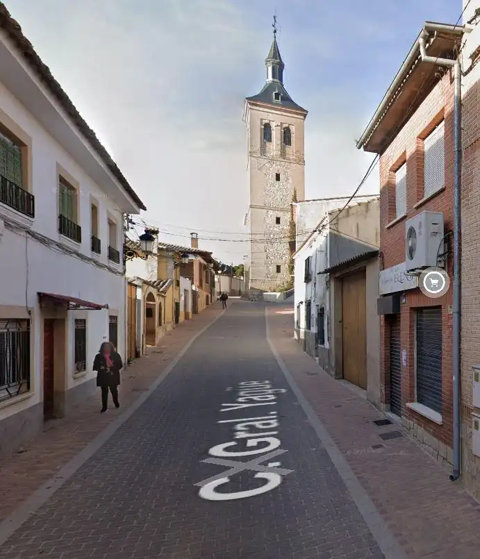Gewerbefläche zur Miete in Calle General Yagüe, imagen 5
