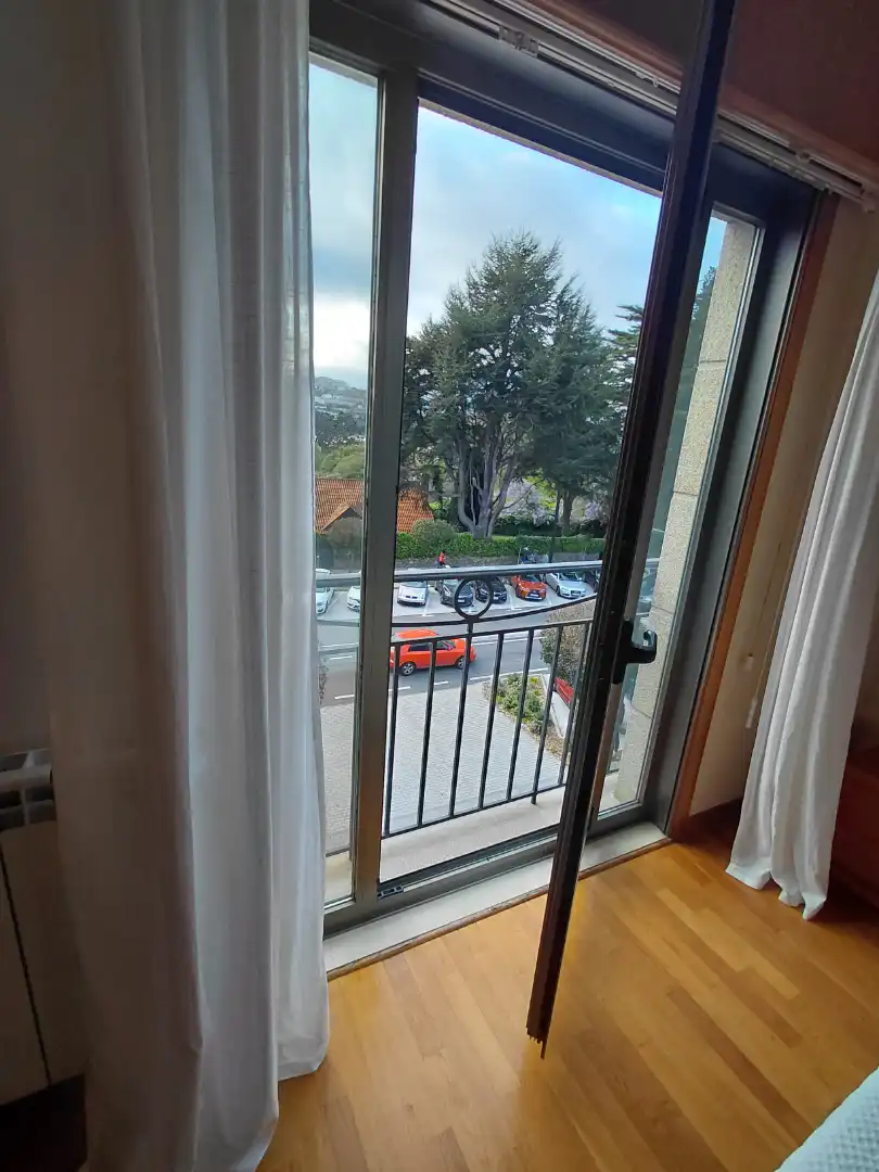 Außenansicht von Wohnung zum Verkauf in Oleiros mit Heizung, Parkett und Möbliert