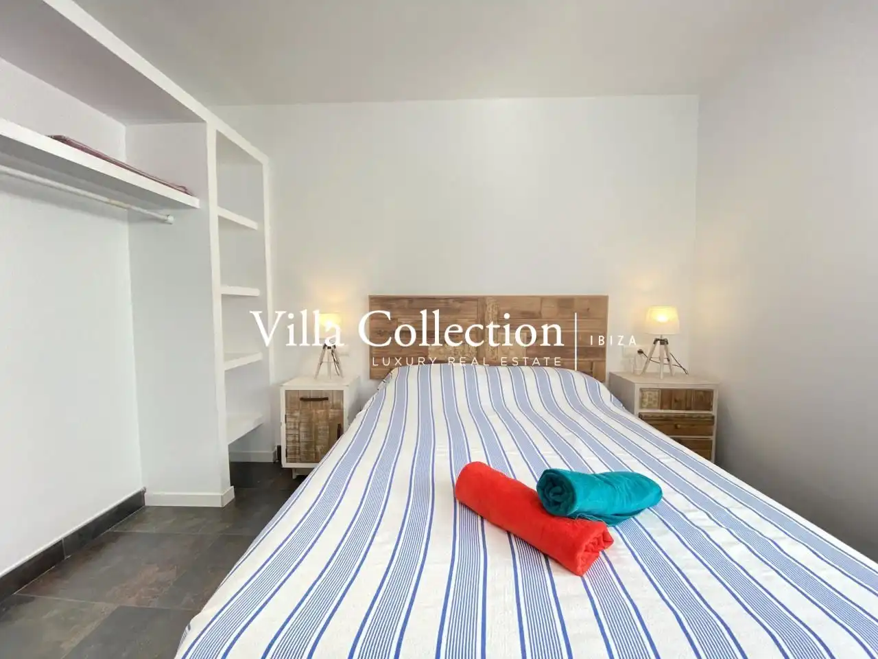 Schlafzimmer von Einfamilien-Reihenhaus zum Verkauf in Sant Josep de sa Talaia mit Privatgarten, Terrasse und Schwimmbad