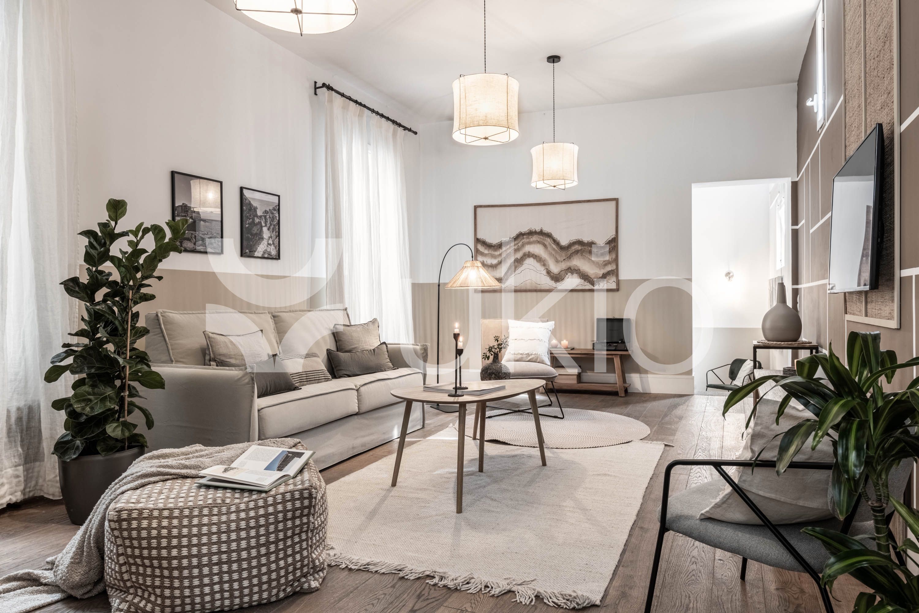 Sala d'estar de Apartament de lloguer en  Madrid Capital amb Aire condicionat, Calefacció i Moblat