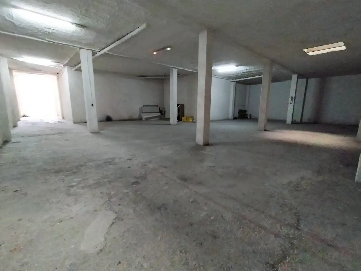 Business premises to rent in Carrer Reis Catòlics 44, imagen 5