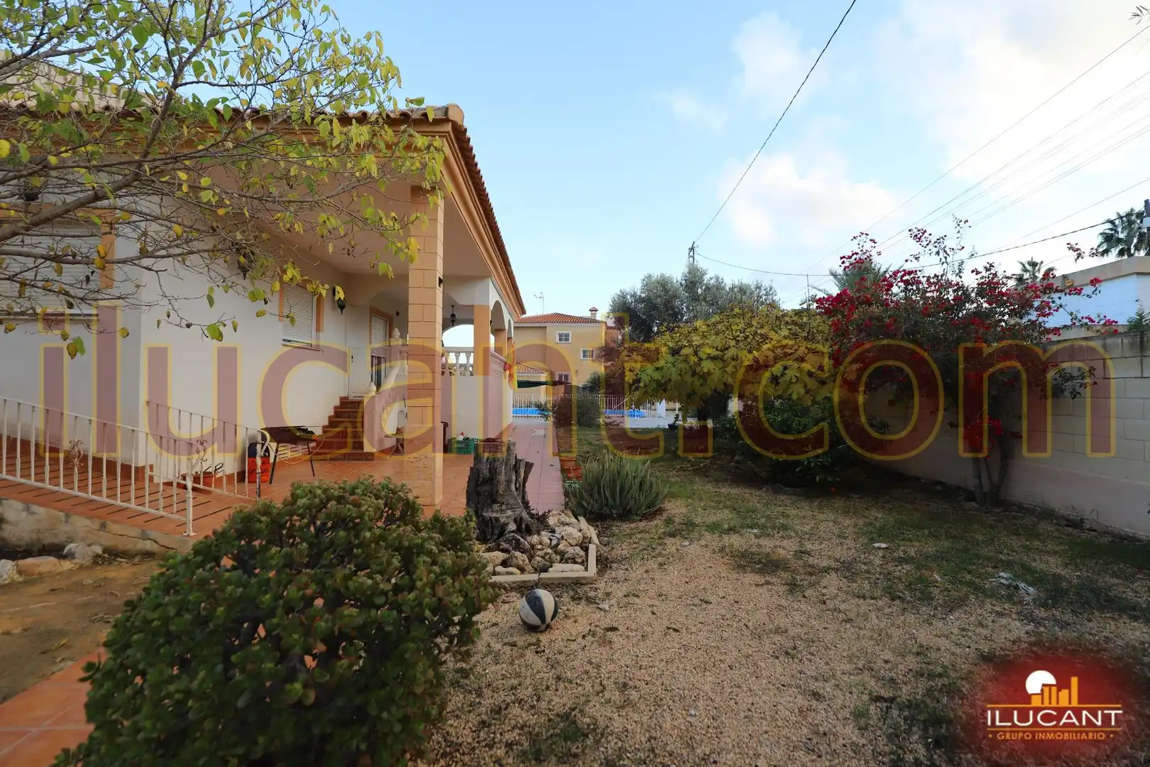 Vista exterior de Casa o chalet en venta en Mutxamel con Aire acondicionado, Jardín privado y Terraza