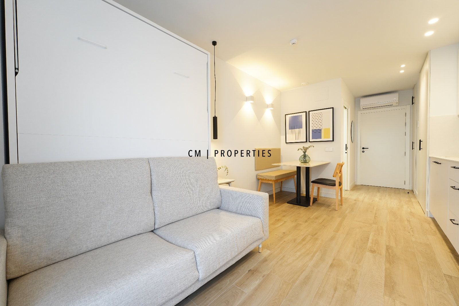 Dormitori de Pis de lloguer en  Valencia Capital amb Aire condicionat, Calefacció i Moblat