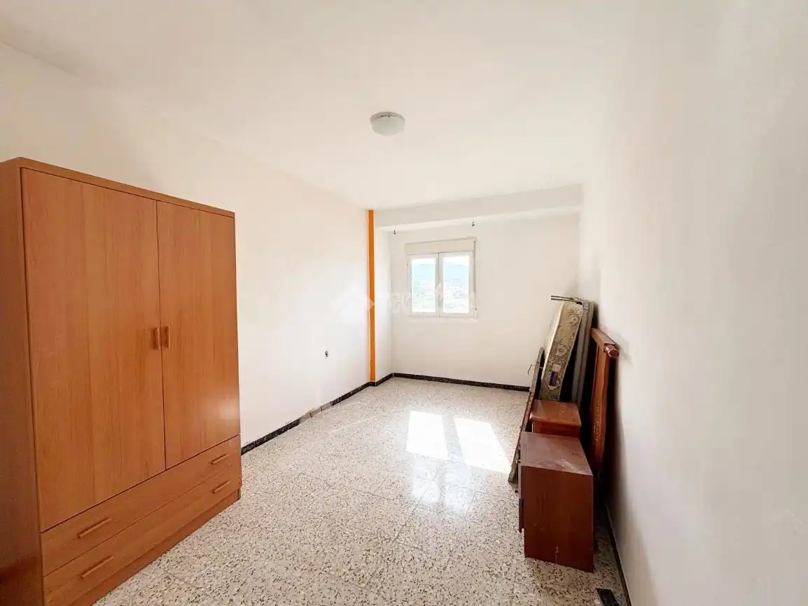 Habitación de Piso en venta en Motril con Balcón