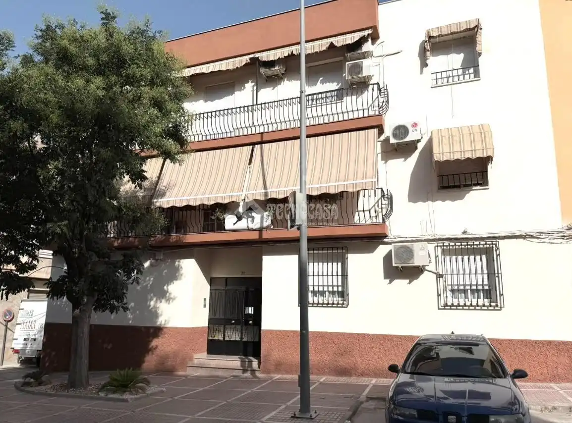 Exterior view of Flat for sale in Jódar  with Terrace and Storage room
