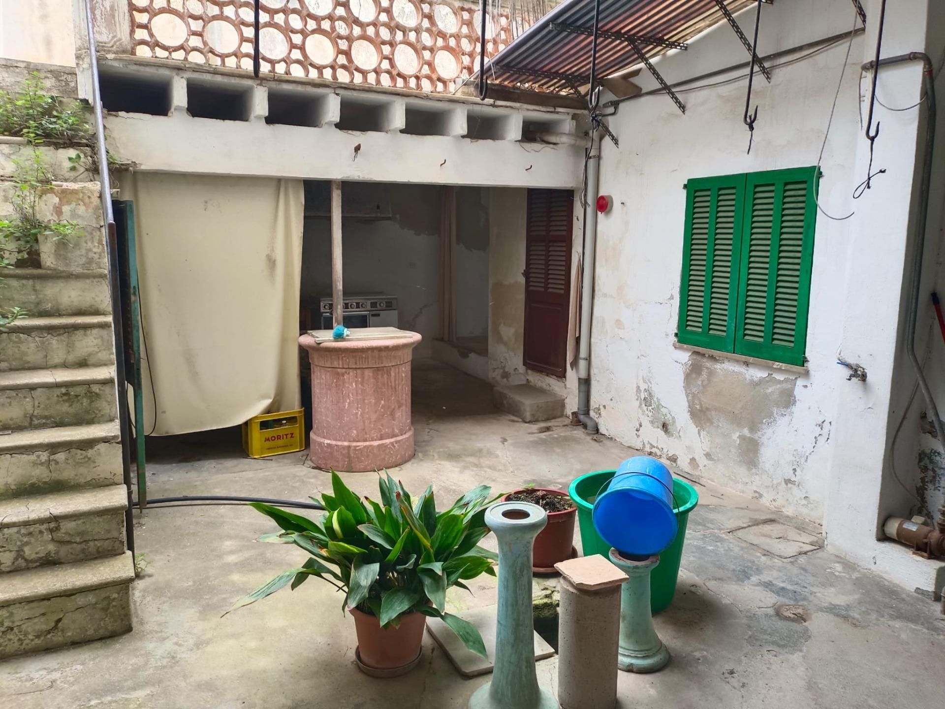 Building for sale in Lloseta