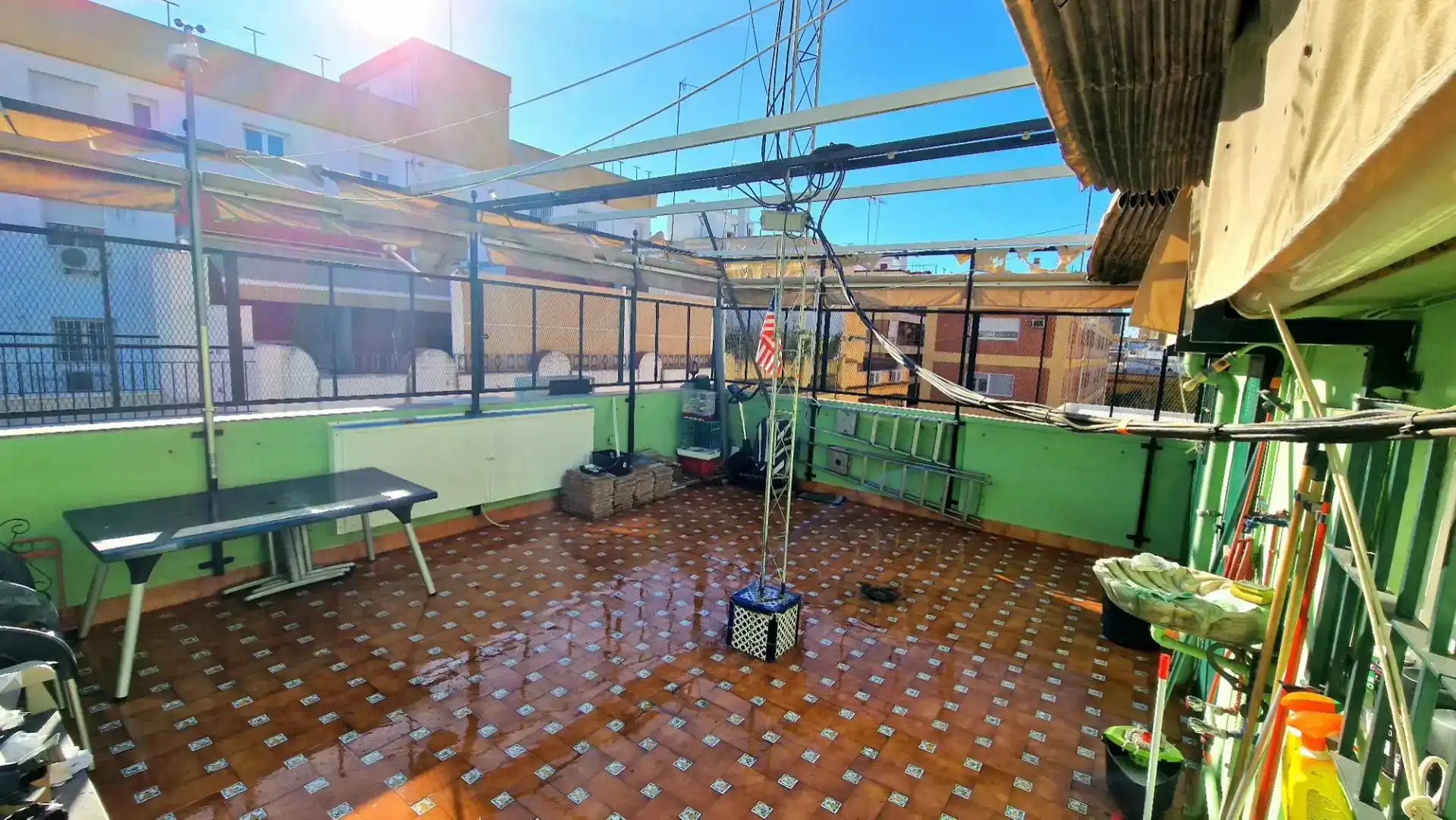 Terrace of Houses for sale in  Sevilla Capital  with Air Conditioner
