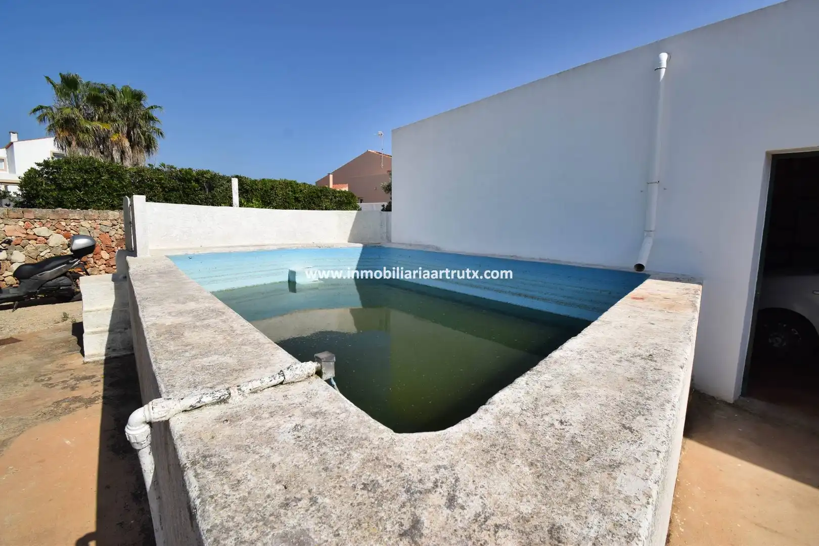 Piscina de Casa o xalet en venda en Ciutadella de Menorca amb Jardí privat, Terrassa i Traster