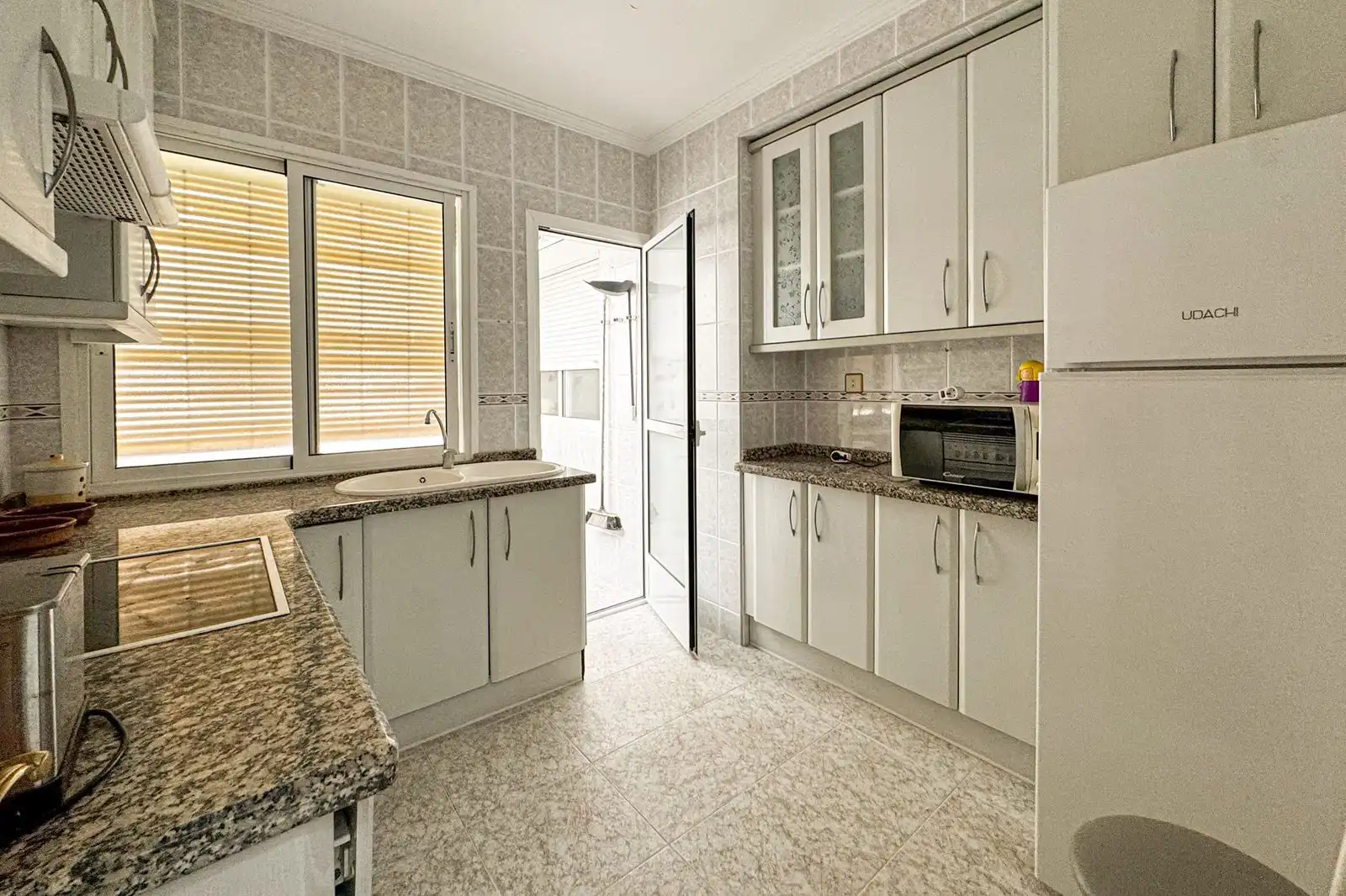 Cocina de Piso en venta en Almería con Terraza