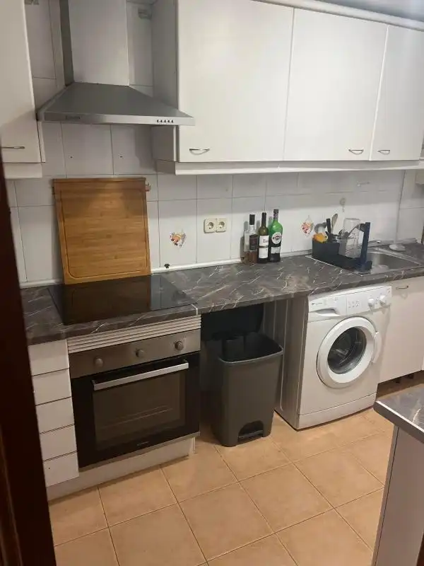 Cocina de Apartamento de alquiler en Madrid con Aire acondicionado, Amueblado y Se aceptan mascotas