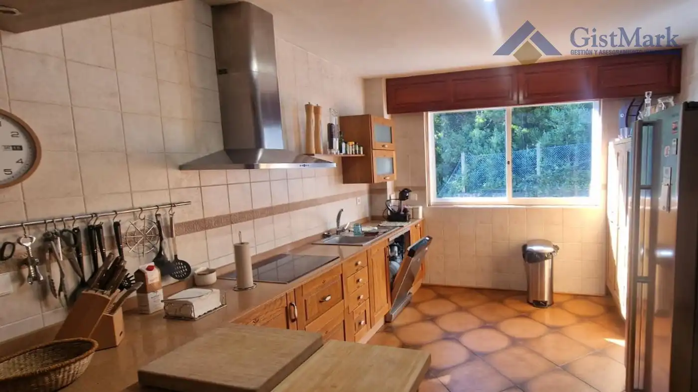 Cocina de Casa o chalet en venta en Nigrán con Calefacción, Jardín privado y Terraza