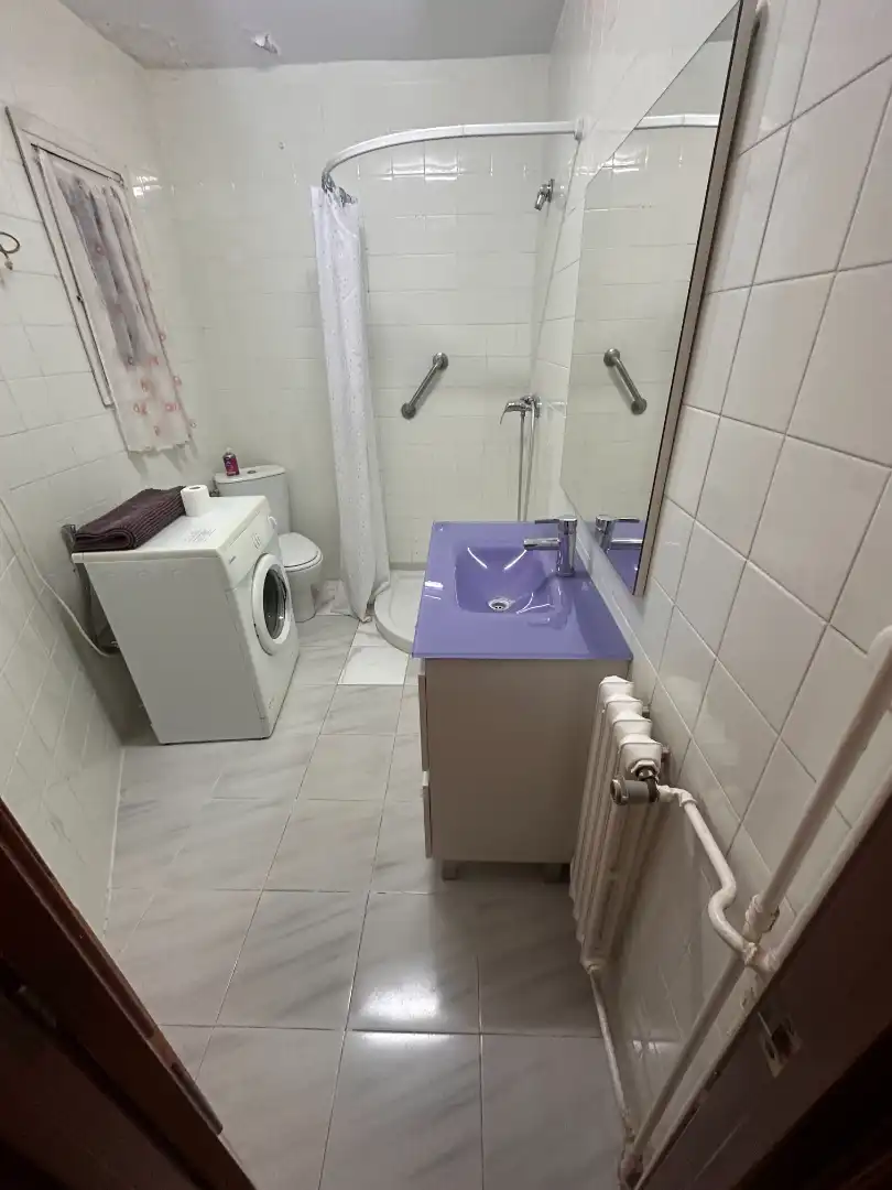 Bathroom of Flat for rent in Cuenca  with Heating, Furnished and Oven