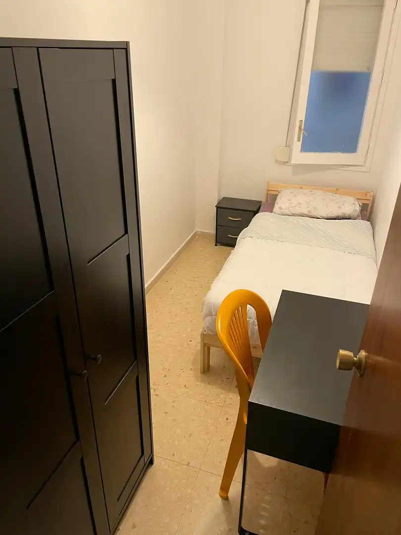 Habitación de Piso de alquiler en Barcelona con Amueblado, Lavadora y TV