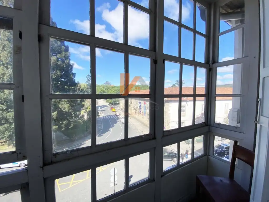 Vista exterior de Piso en venta en Santiago de Compostela 