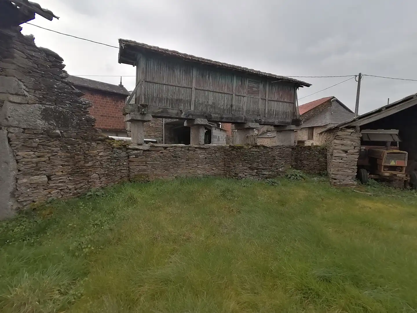 Casa rústica amb jardí en venda a Taboada, imagen 3