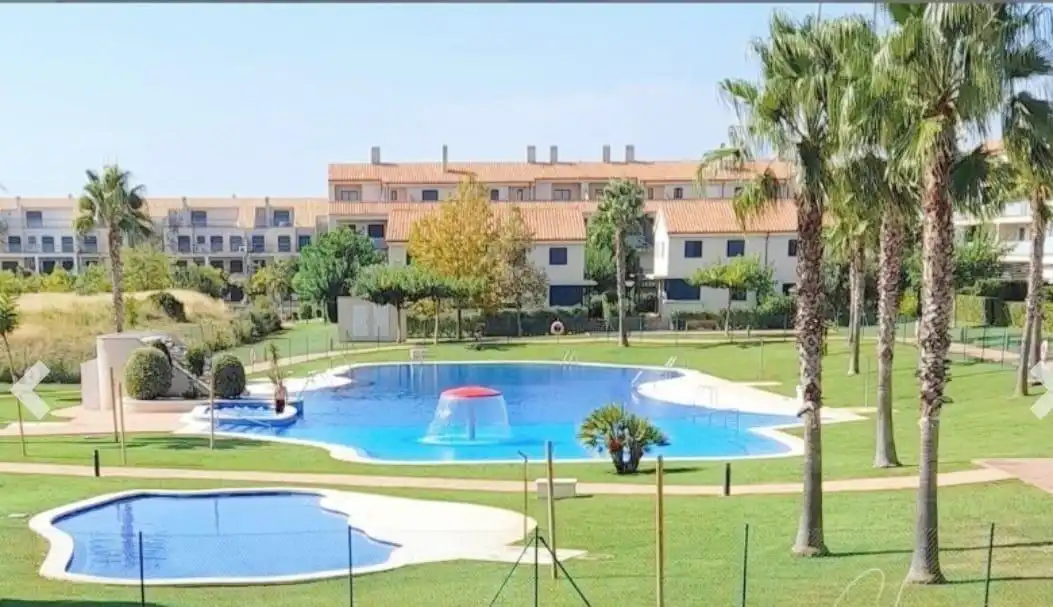 Piscina de Casa adosada en venda en San Jorge / Sant Jordi amb Aire condicionat, Calefacció i Jardí privat