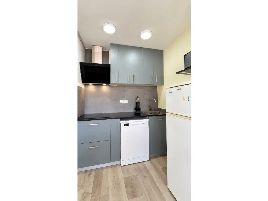 Studio with lift for sale in Carrer del Delta-Muga, imagen 7