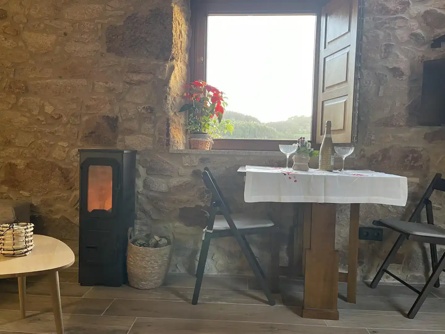 Country house zur Miete in A Laracha   mit Privatgarten, Schwimmbad und Möbliert