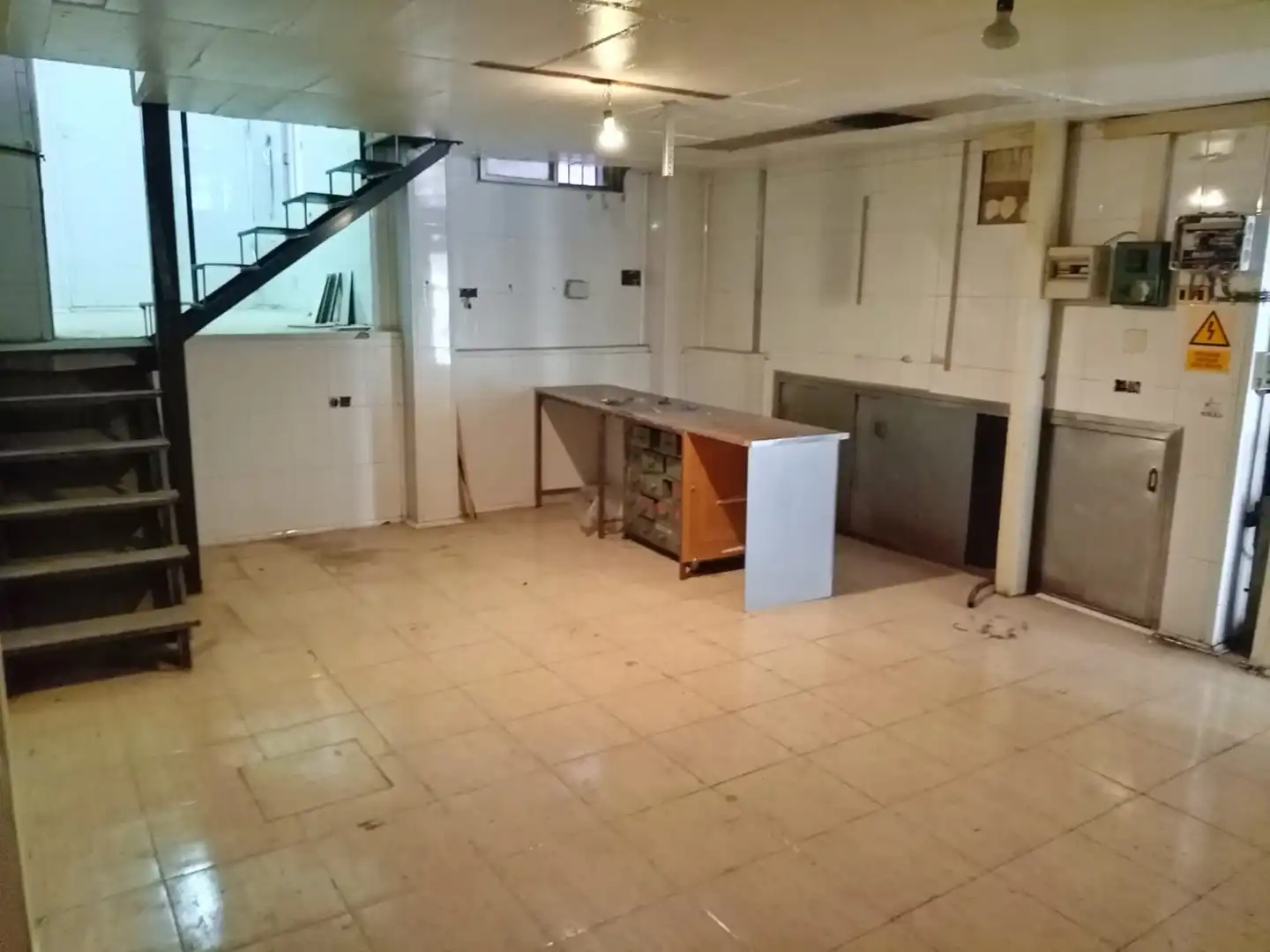 Local comercial en venda a Sur, imagen 2