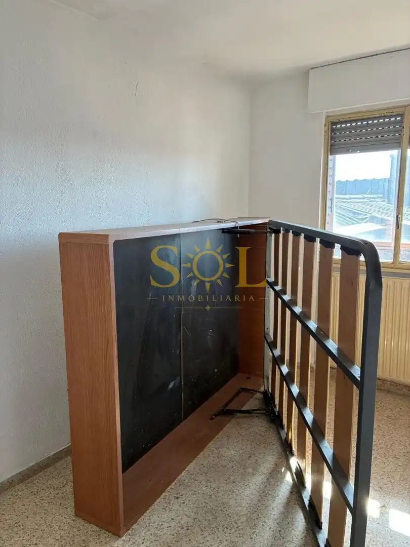 Terrassa de Pis en venda en León Capital  amb Calefacció