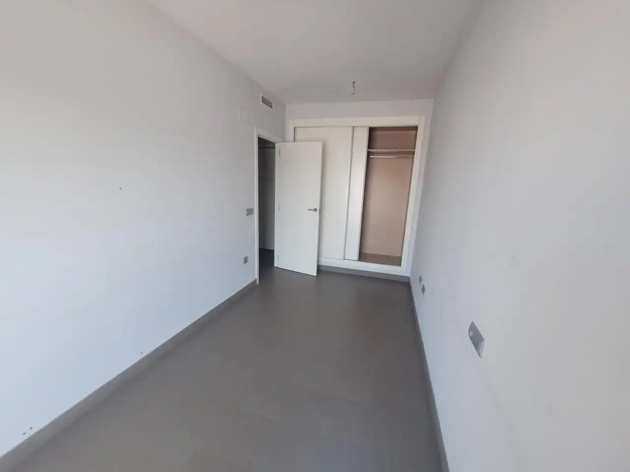 Schlafzimmer von Maisonette zur Miete in Gandia mit Klimaanlage und Terrasse