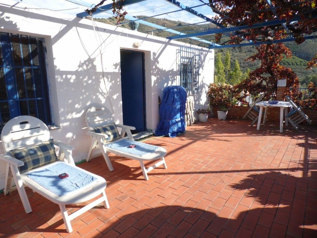 Terrassa de Casa o xalet en venda en Cútar amb Terrassa i Internet