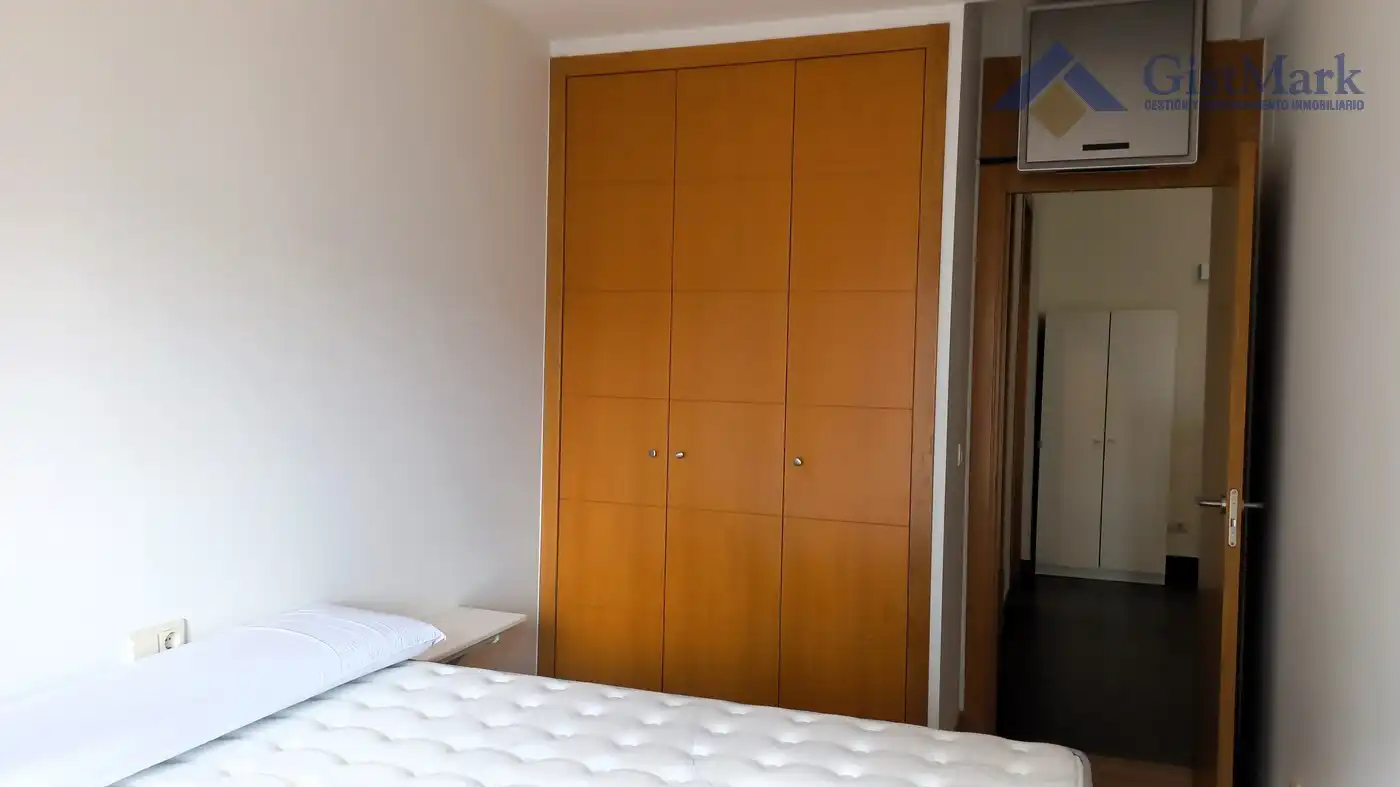 Habitación de Ático en venta en Vigo  con Aire acondicionado, Calefacción y Parquet