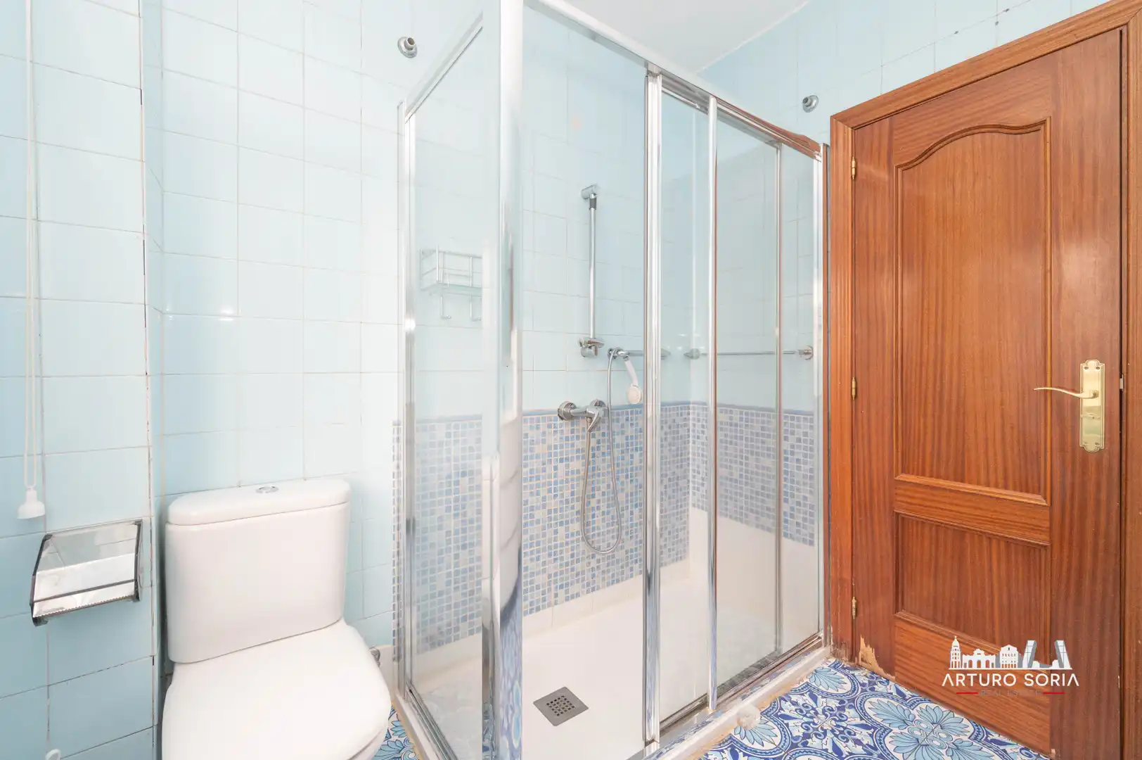 Baño de Piso en venta en Madrid con Calefacción y Terraza