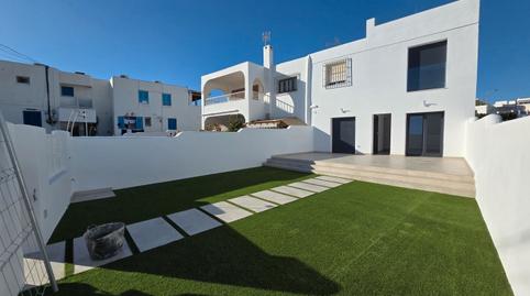 Foto 5 de Casa adosada en venda a El Palmeral, Almería