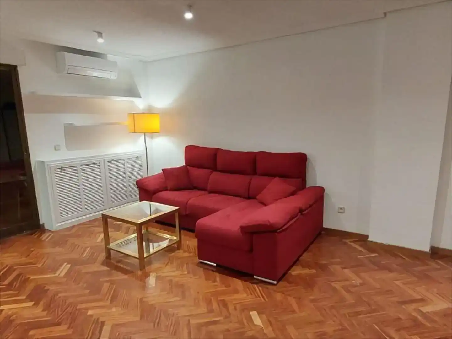 Wohnzimmer von Wohnung zur Miete in  Madrid Capital mit Klimaanlage