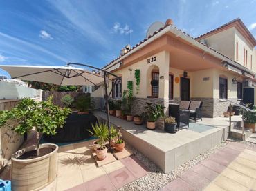 Haus mit Pool zum Verkauf in Orihuela Costa