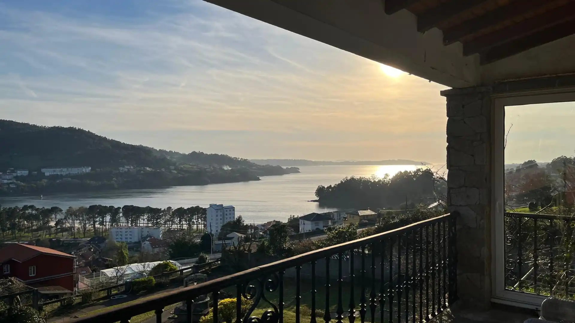 Balcony of Houses for sale in Cabanas  with Heating, Private garden and Parquet flooring