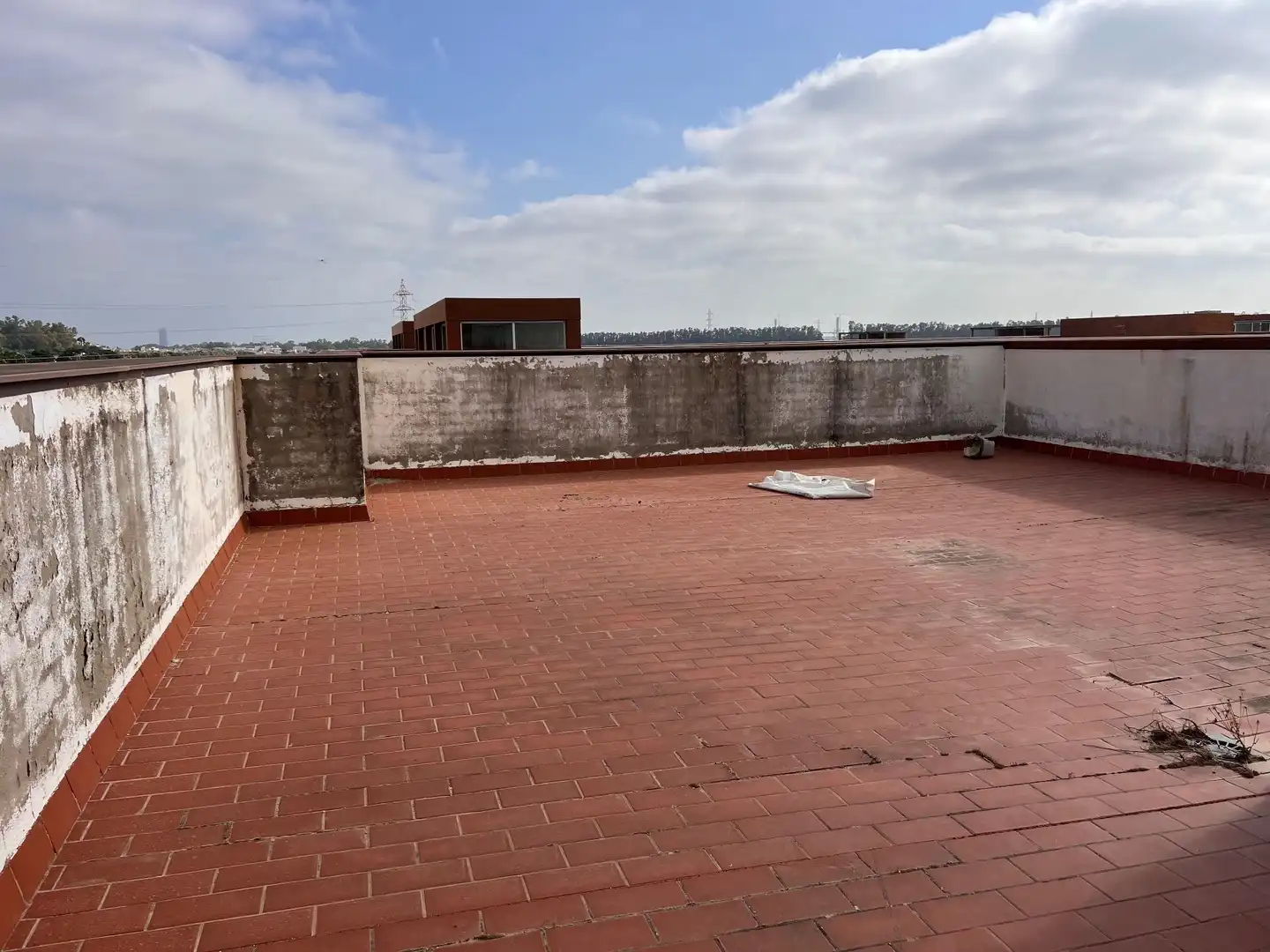 Terrasse von Gebäude zur Miete in Gelves