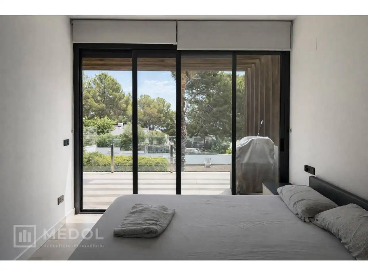 Bedroom of Attic for sale in Tarragona  with Air Conditioner, Heating and Terrace