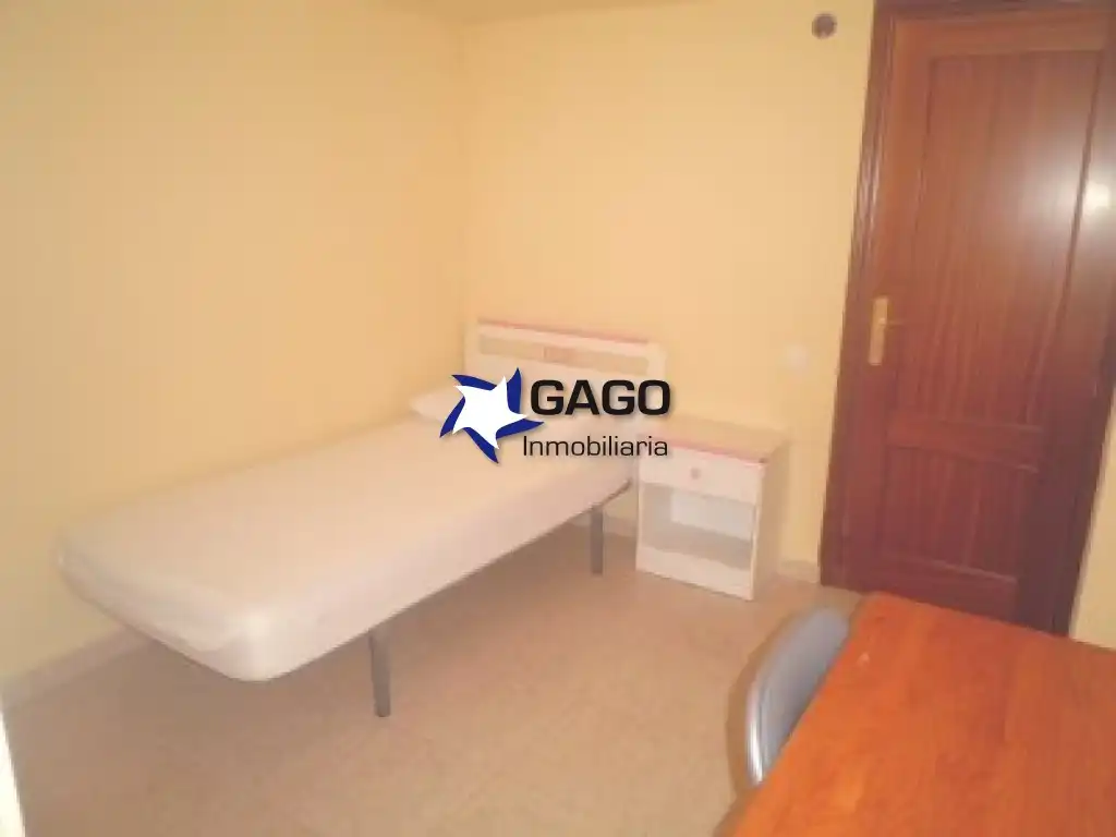 Bedroom of Flat for sale in Córdoba  with Air Conditioner, Heating and Terrace