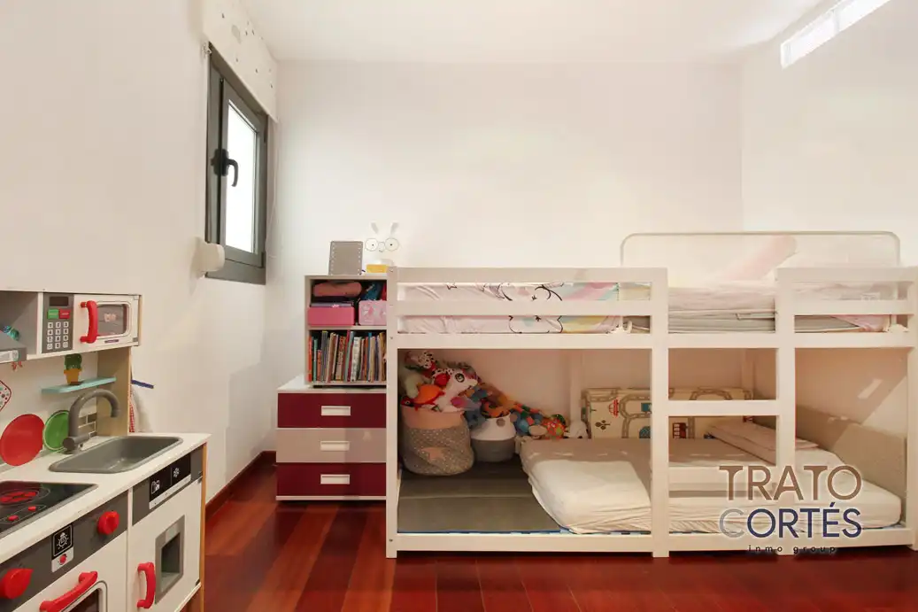 Dormitori de Dúplex en venda en Gavà amb Aire condicionat, Parquet i Terrassa
