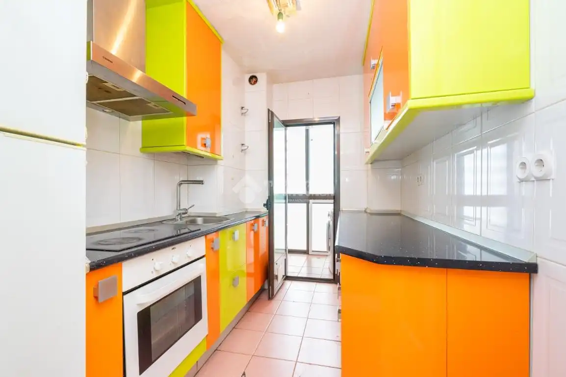 Cocina de Piso en venta en El Barral Ferial