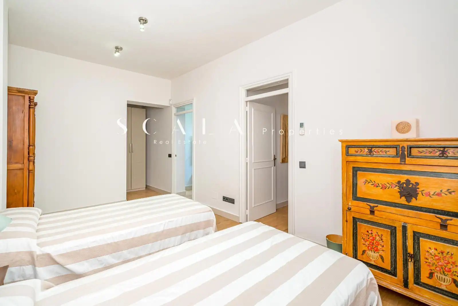 Bedroom of Duplexes for rent in Madrid  with Air Conditioner, Heating and Terrace