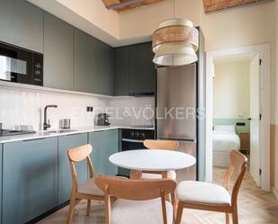 Cuina de Apartament de lloguer en  Barcelona Capital amb Aire condicionat, Calefacció i Moblat