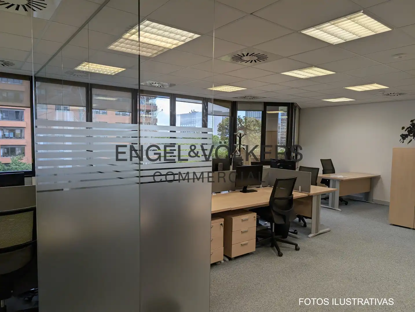 Office for rent in Barcelona  with Air Conditioner