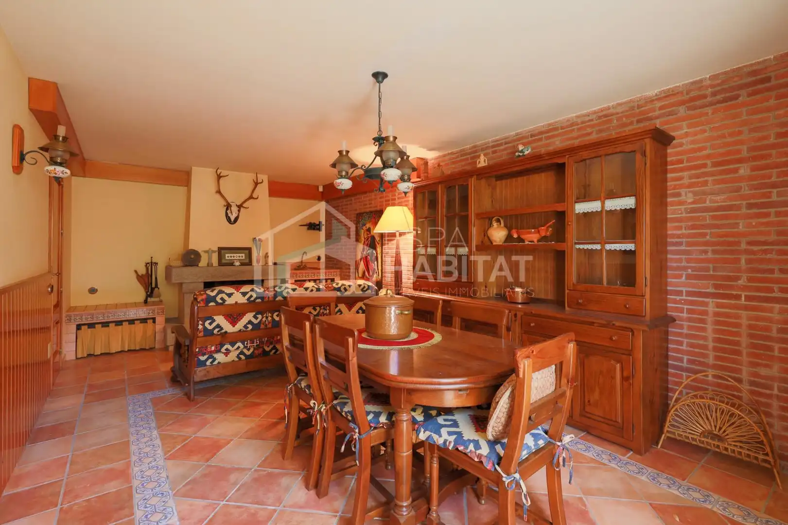 Menjador de Casa o xalet en venda en Vilassar de Dalt amb Calefacció, Jardí privat i Terrassa