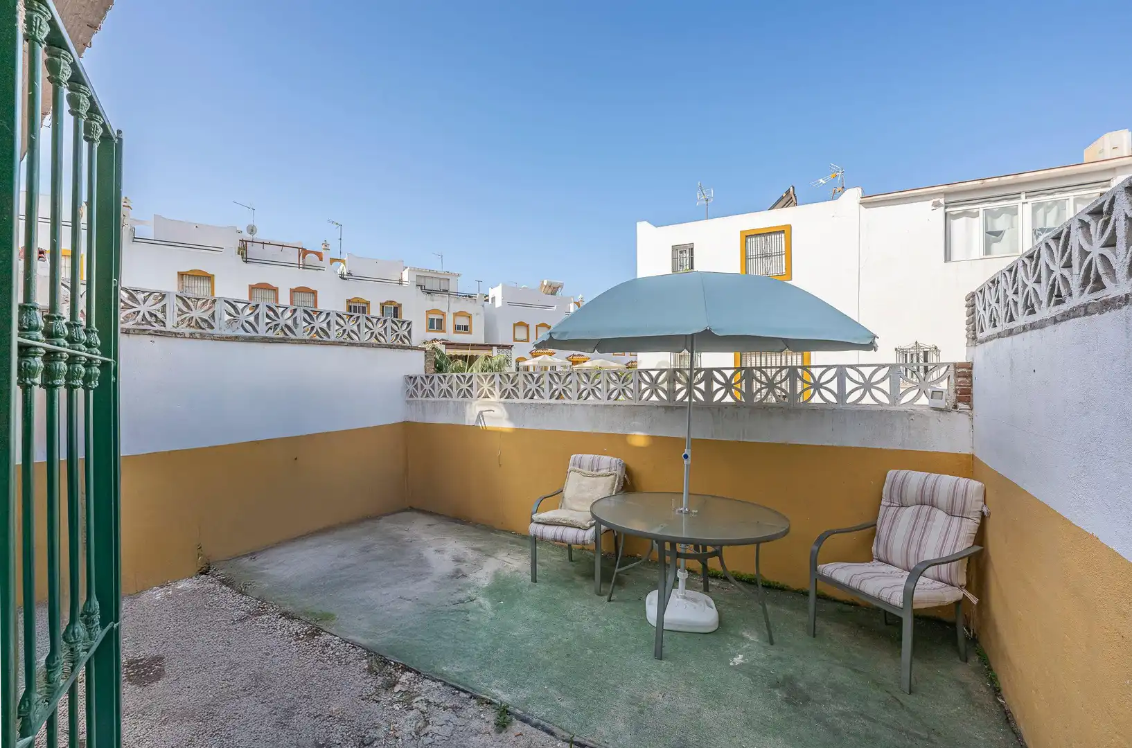 Terrassa de Casa adosada en venda en Marbella amb Piscina comunitària