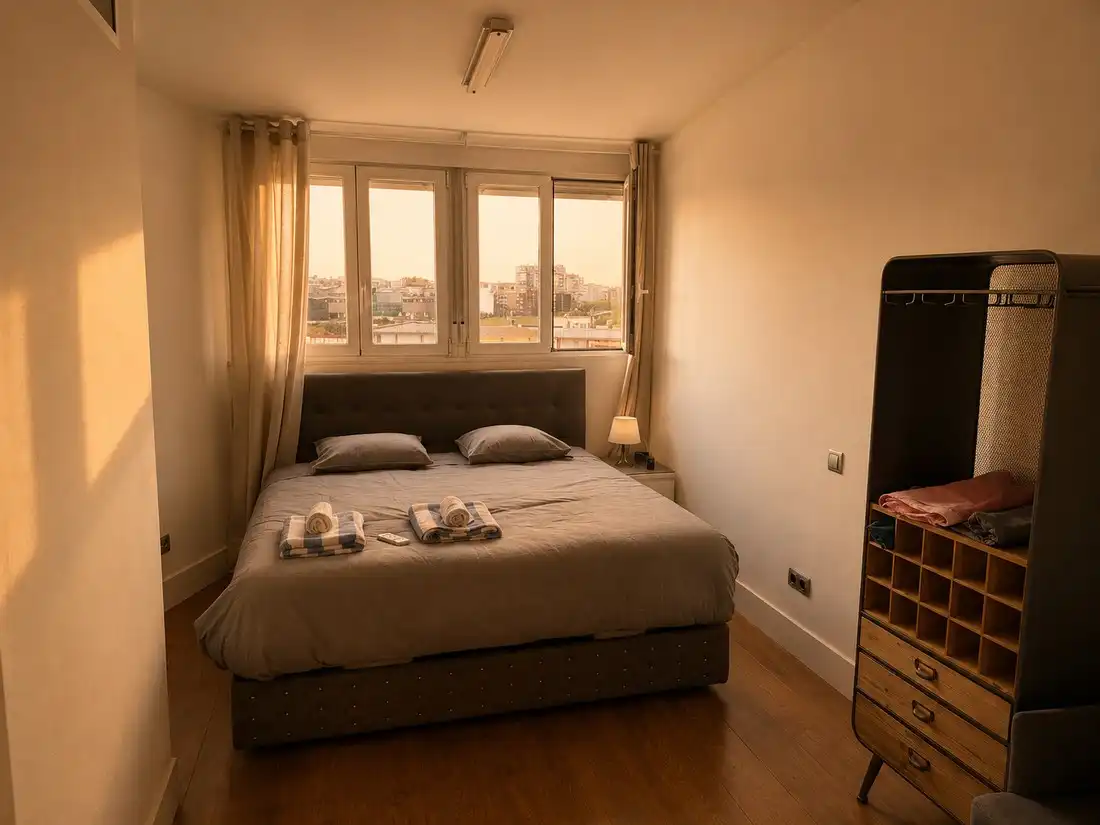 Bedroom of Attic for rent in Madrid  with Air Conditioner, Heating and Parquet flooring