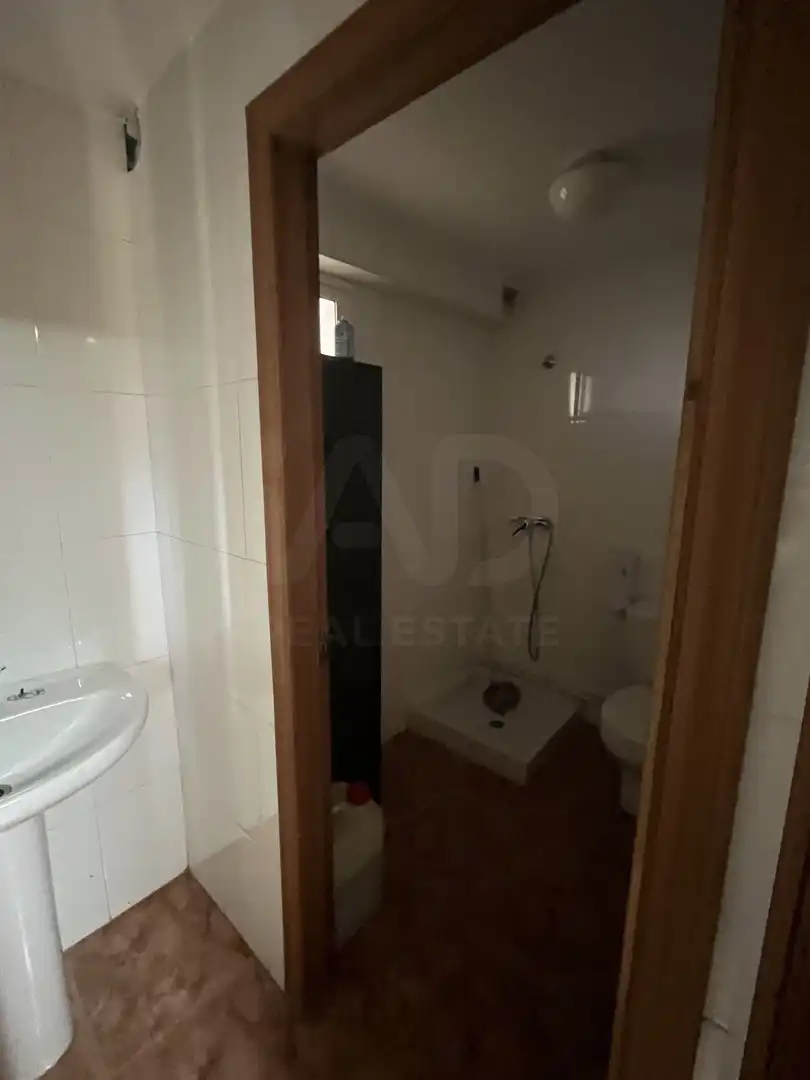 Bathroom of Commercial properties for rent in Pobladura de Pelayo García