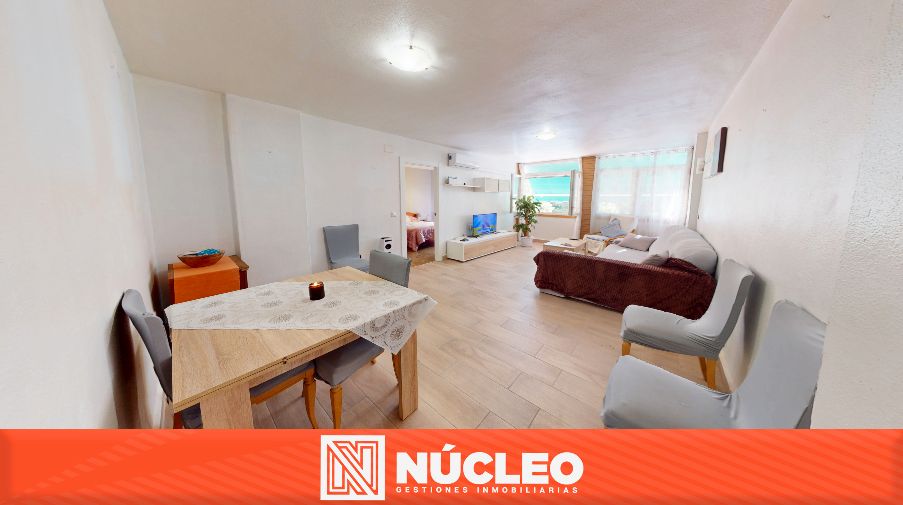Sala d'estar de Pis en venda en Torrevieja amb Aire condicionat, Moblat i Forn