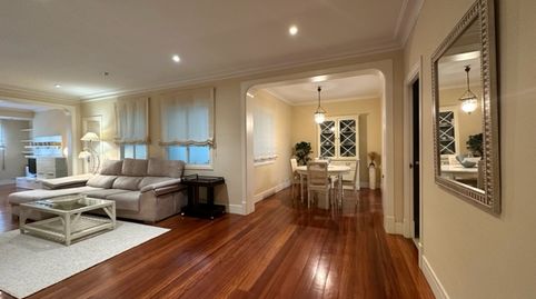 Foto 2 de Piso de alquiler en Rúa Da República de el Salvador, Ensanche - Sar, Santiago de Compostela