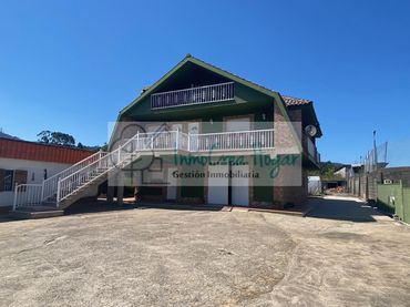 Casa con jardín en venta en O Porriño