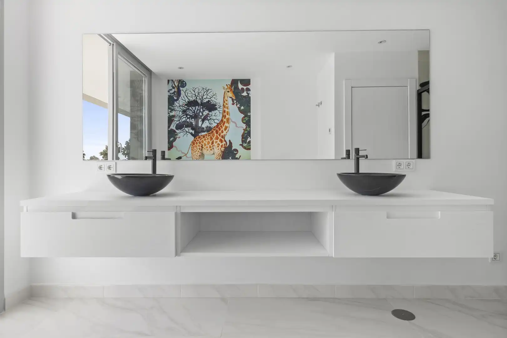 Baño de Casa o chalet en venta en Marbella con Aire acondicionado, Jardín privado y Terraza